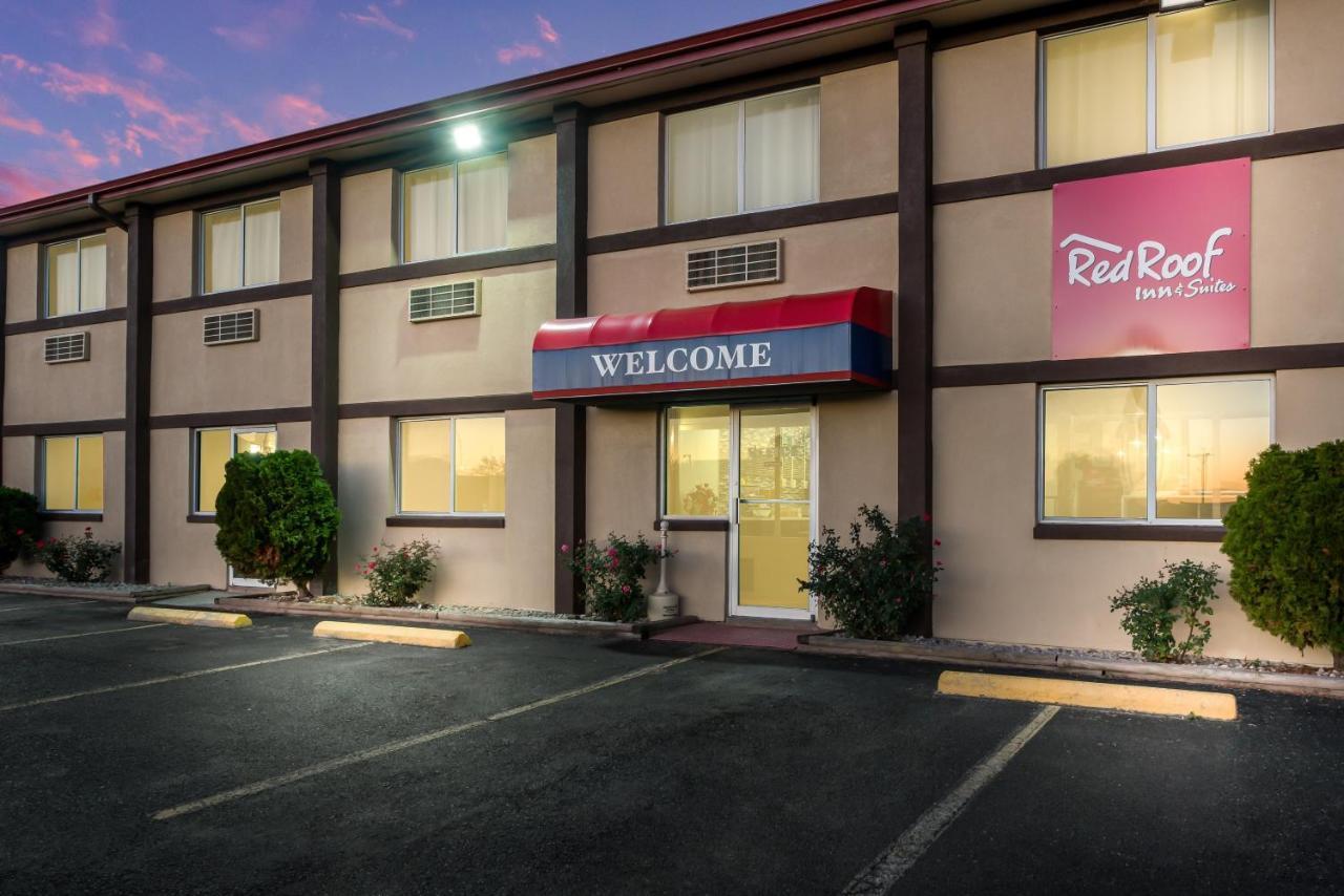 Red Roof Inn & Suites Wapakoneta Exterior foto