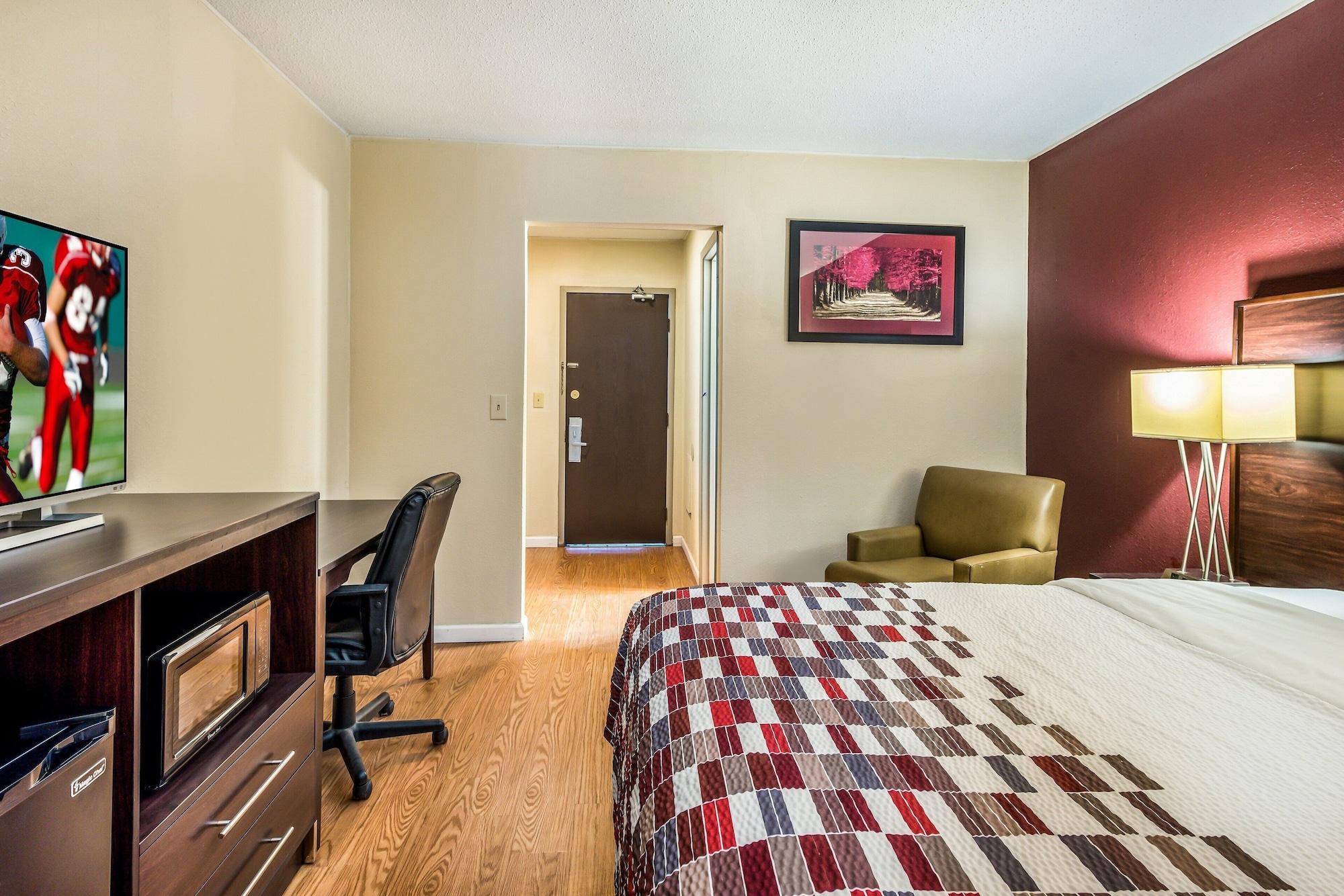 Red Roof Inn & Suites Wapakoneta Exterior foto