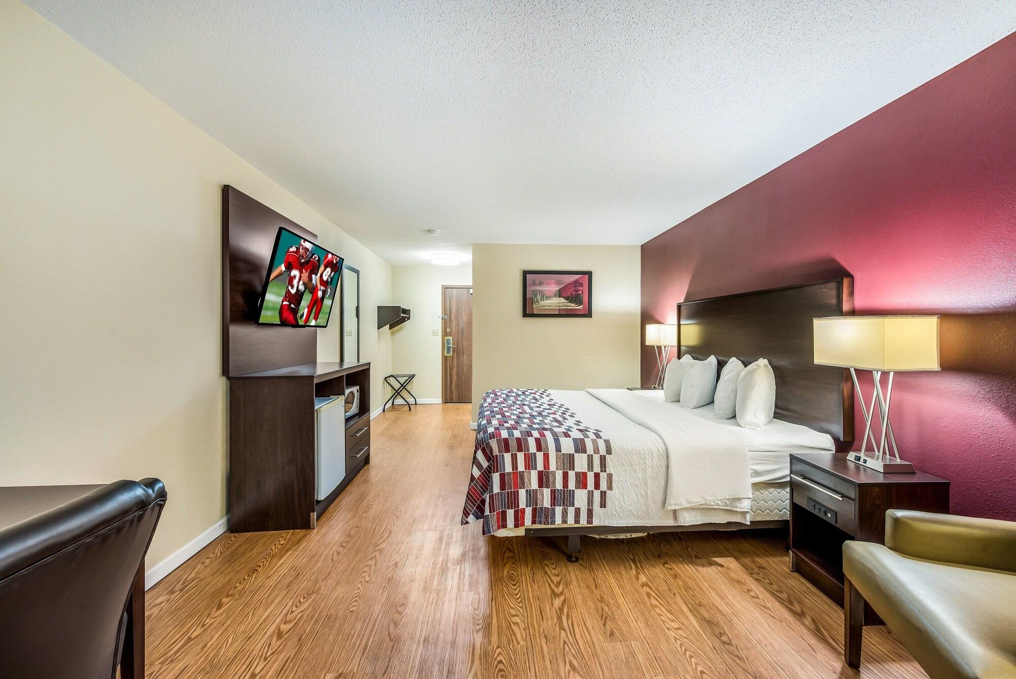 Red Roof Inn & Suites Wapakoneta Exterior foto